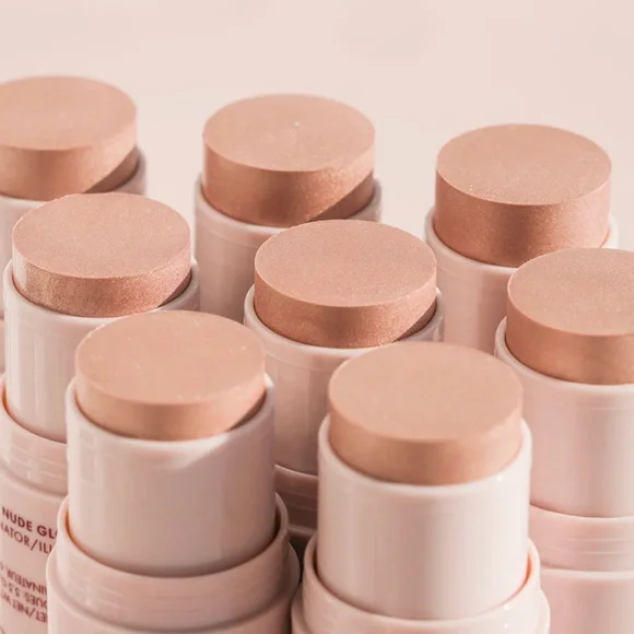 Wander Beauty On-The-Glow in Coral Rose and Nude Glow - Picture 3 of 5